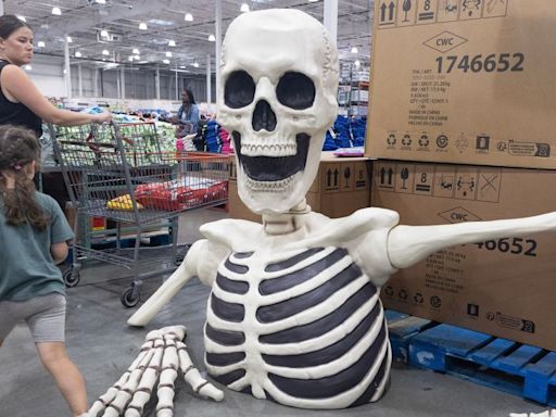 Retailers are tricking consumers into spending more with earlier-than-ever Halloween rollout