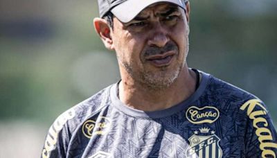 Fábio Carille esboça o Santos para encarar o América-MG
