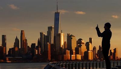 Se espera calor de verano con temperaturas de 80 grados y posibles tormentas en el área de Nueva York