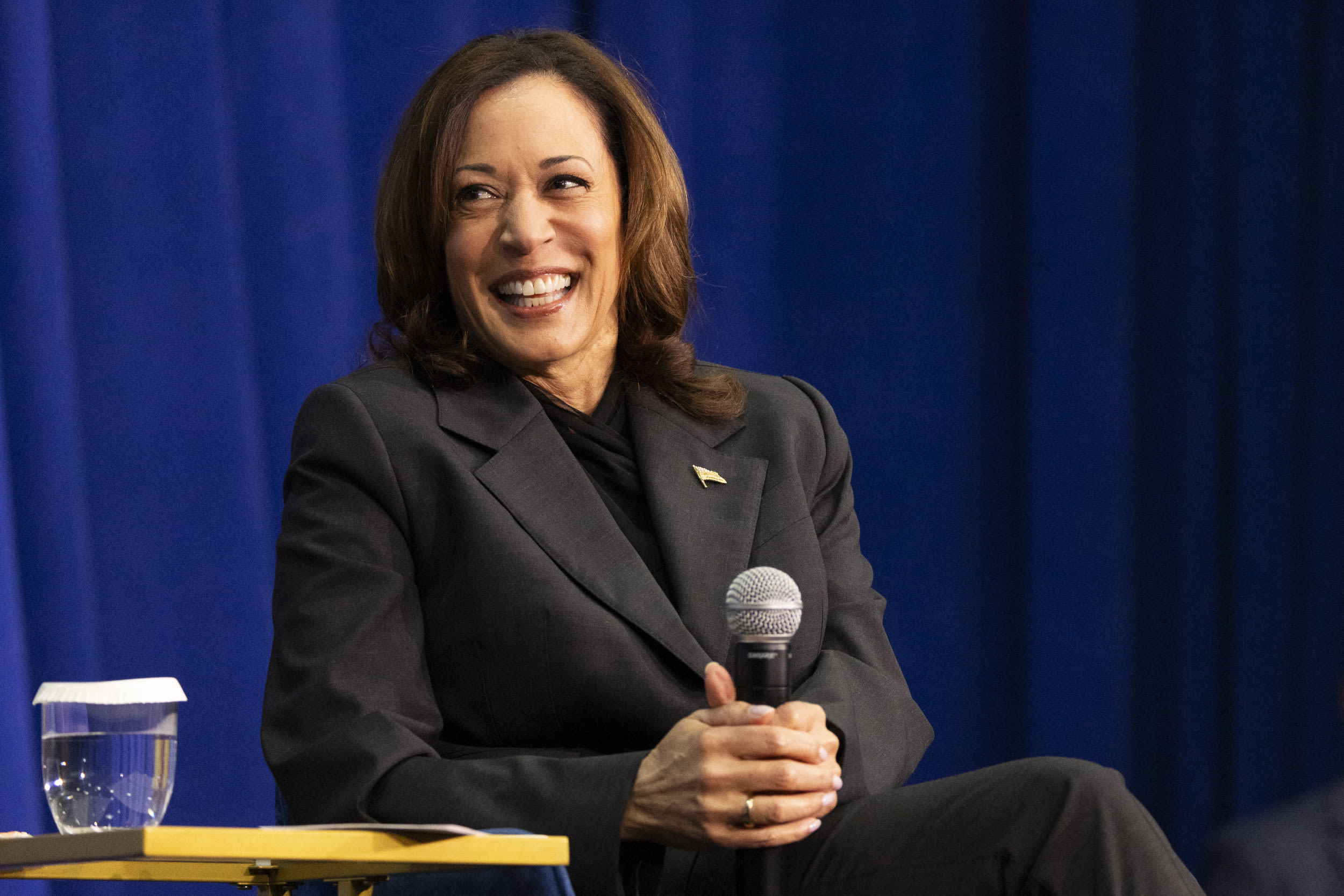 Kamala Harris dropping f-bomb raises eyebrows: "Trash mouth"