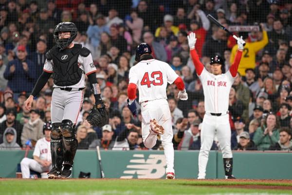 Kutter Crawford goes seven as Red Sox top Giants