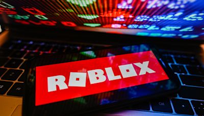 Why has Roblox been banned in Turkey and is it safe for children?