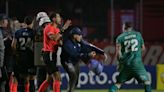 Talleres vivió un escándalo en Brasil, por la Copa Libertadores: empujones con la policía y una derrota que salió cara