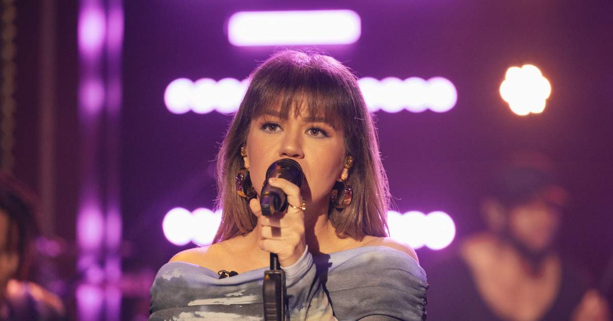 Fans Defend Kelly Clarkson After Latest Genre-Bending Cover Upsets Metalheads