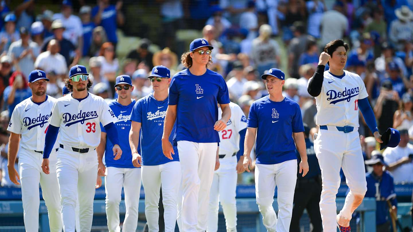 Injured Dodgers Pitcher Will Resume Throwing This Weekend