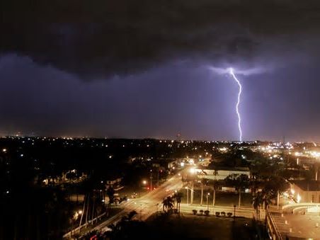 Florida Coast Hit by 4,000 Lightning Strikes in 15 Minutes—'Absolutely Nuts'