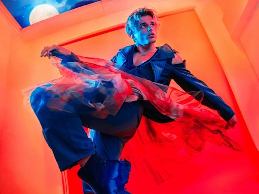 Nikita Kuzmin To Tour His First Ever Show MIDNIGHT DANCER To Theatre Royal Brighton In April 2025