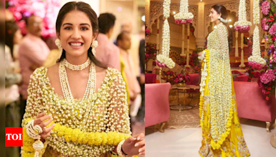 Delhi Influencer recreates Radhika Merchant’s Haldi floral dupatta in 12 hours at an unbelievable price - Times of India