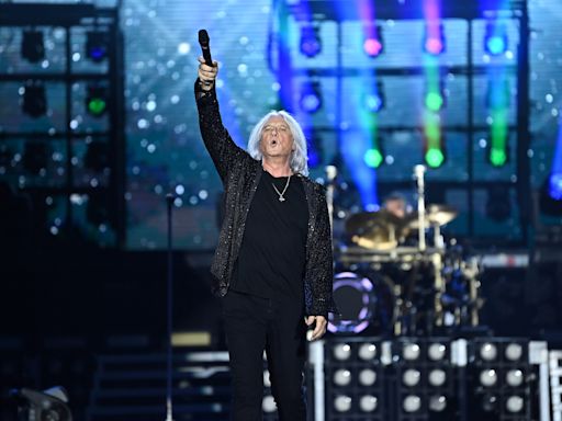 Def Leppard, Journey and Steve Miller romp through five hours of rock sing-alongs