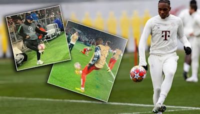 Bayern’s Mathys Tel warms up with ball jacks