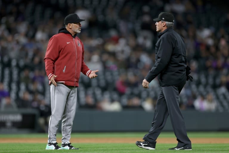 Infamous baseball umpire Hernandez retiring