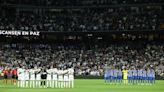 Minuto de silencio en el Bernabéu en memoria de Menotti