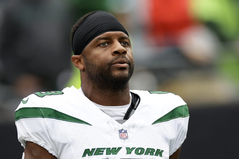 NFL wide receiver Randall Cobb, family escape house fire in Tennessee