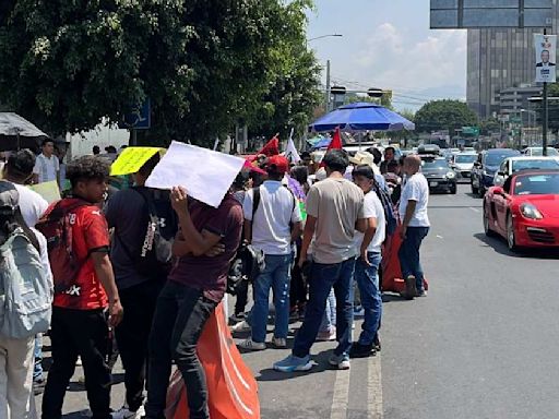 Todo sobre el bloqueo de hoy en avenida Universidad y Miguel Ángel de Quevedo