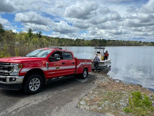Man dies in apparent drowning after canoe capsizes on lake in Halifax - The Boston Globe