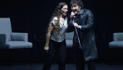 Quién es Ana Tamagno, la mujer que cantó con Javier Milei en el Luna Park