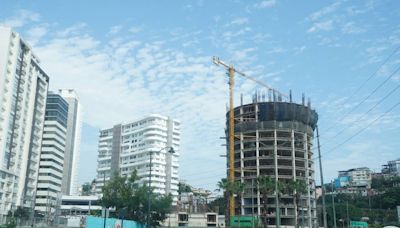 ‘Hay gente que dice que quiere huir de la bulla y se van a vivir al pie de una carretera en urbanizaciones’: es la crítica de un habitante del centro de Guayaquil