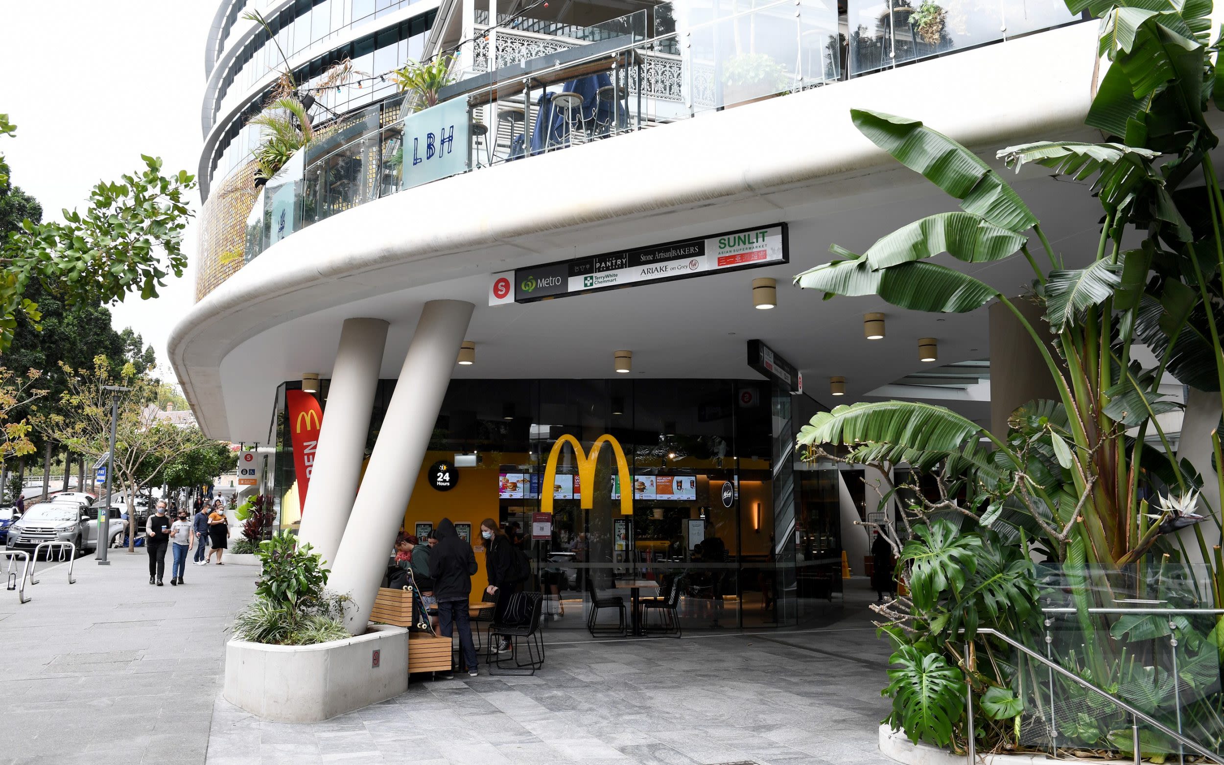 Bird flu curtails Australian McDonald’s breakfast