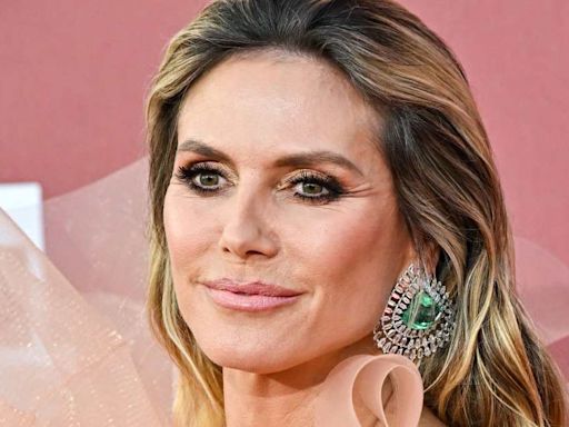 Heidi Klum's Daughter Leni Looks Completely Unrecognizable in Bold Pics