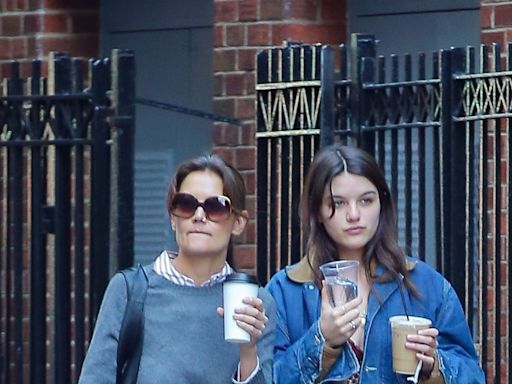 Suri Cruise Takes a Note Out of Mom Katie Holmes’s Playbook in a Flowy Boho Dress