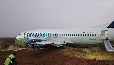 Boeing 737: Plane skids off runway in Senegal, tyre bursts in Turkey