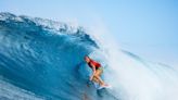 Video: Carissa Moore Surfs Last Heat at Pipeline...in Two-Foot Waves