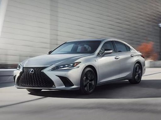 Lexus ES 將跟進 Camry 腳步推新一代車型！全新 3 動力商標曝光 - 自由電子報汽車頻道