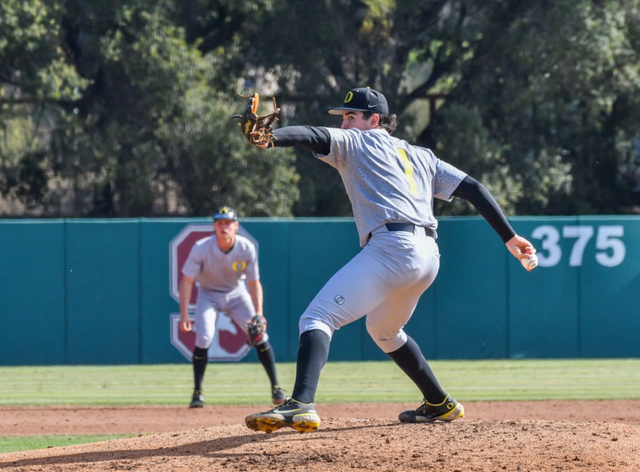 Oregon Ducks pitcher Isaac Ayon selected by Los Angeles Dodgers in 18th round of MLB draft