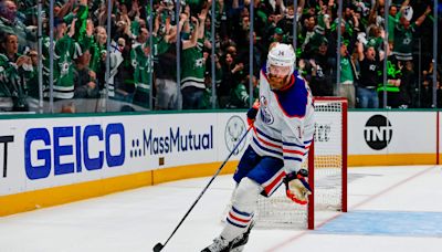 'That's a good question': Oilers perplexed by lack of penalty calls on the Stars