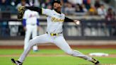 Chapman takes loss as Sánchez’s homer sinks Pirates 7-5