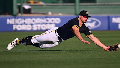 Pirates squander 5-0 lead, lose 9-5 to San Francisco in 10th inning