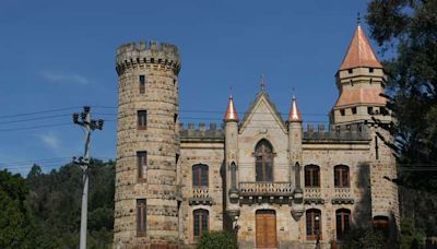De casino y casa de narco, hasta una universidad: la historia del castillo Marroquín