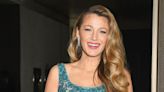 Blake Lively, gran ausencia en la Met Gala, deslumbra en su último acto público