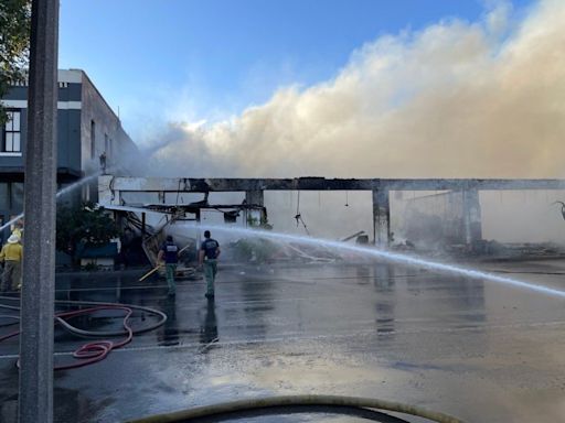 Large fire destroys businesses, closes road in Alpine