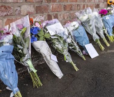 Hundreds at vigil mourn 3 girls killed in stabbing at UK dance class