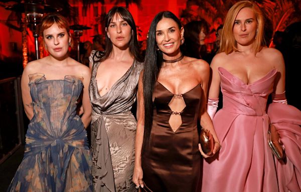 Demi Moore and Her Daughters Get in on the Latest TikTok Trend