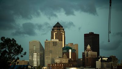 Power outages in Des Moines reach nearly 16,500 after severe storms pass