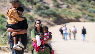 Las muertes que trae el verano: aumenta el deceso de migrantes que buscan llegar a Estados Unidos por el desierto