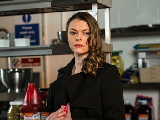 Tracy Barlow makes shock return to Corrie - and makes two worrying discoveries