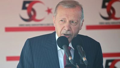 Erdogan advirtió que Turquía podría construir una base naval en Chipre “si es necesario”