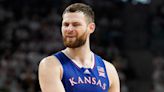 College athletes like KU’s Hunter Dickinson should be paid, but set some fair rules | Opinion