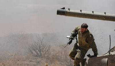 Israel moves in on north Gaza Hamas stronghold, pounds Rafah without advancing