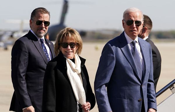 Joe Biden’s Sister Valerie Must Tell Him to Go With Dignity: Dem Insiders