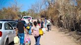 Éxodo por violencia: Familias de El Durazno, en Guerreo, huyen después del ataque que dejó 7 muertos, entre ellos un niño