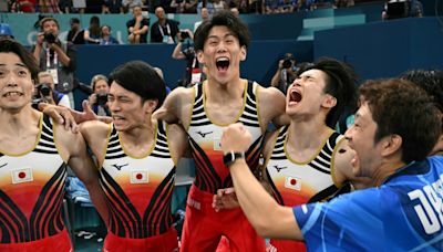 Turnen: Team Japan holt Gold im Mehrkampf