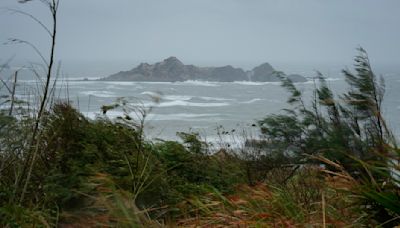 台灣附近海溫超過30度！鄭明典：「暖池中的暖池」有利颱風增強