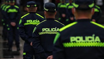 Policías en Bogotá se fueron a desayunar en medio de su turno y fueron arrestados por abandono de puesto
