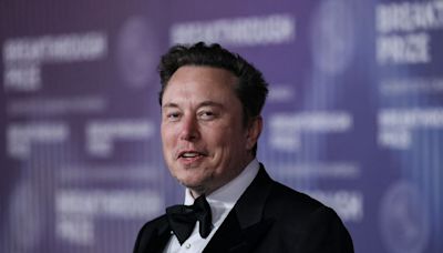 Elon Musk Says Vote on His Tesla Pay Winning by Wide Margin