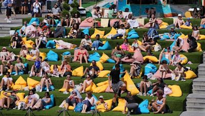 UK weather: Hottest day of year so far as temperatures reach 31.9C