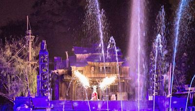 Disneyland’s Fantasmic! Returns One Year After Show’s Giant Dragon Caught On Fire